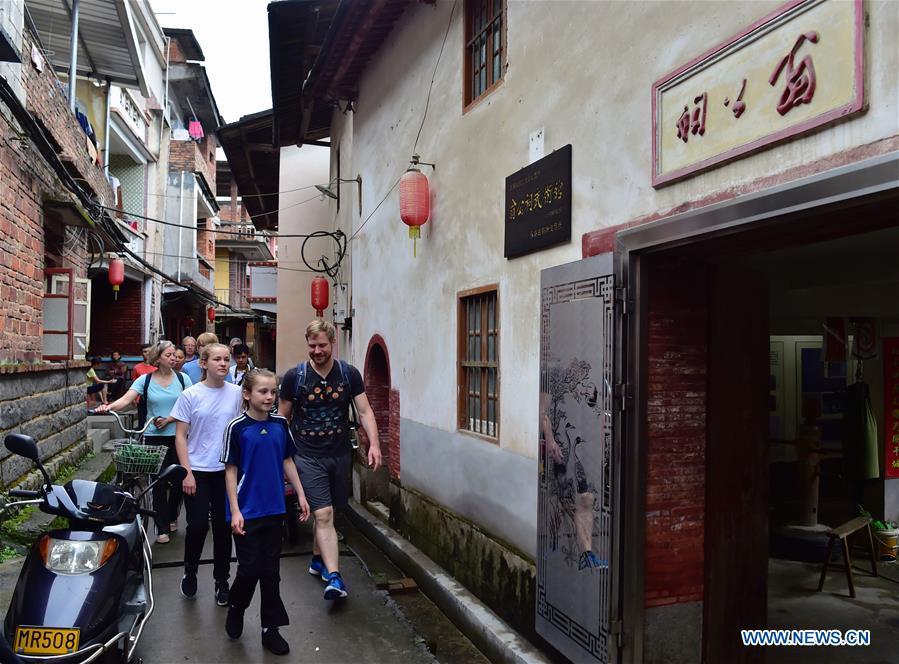 German girl learns Chinese martial art in Yongchun