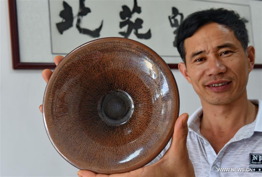 Technique of making Jianzhan porcelain