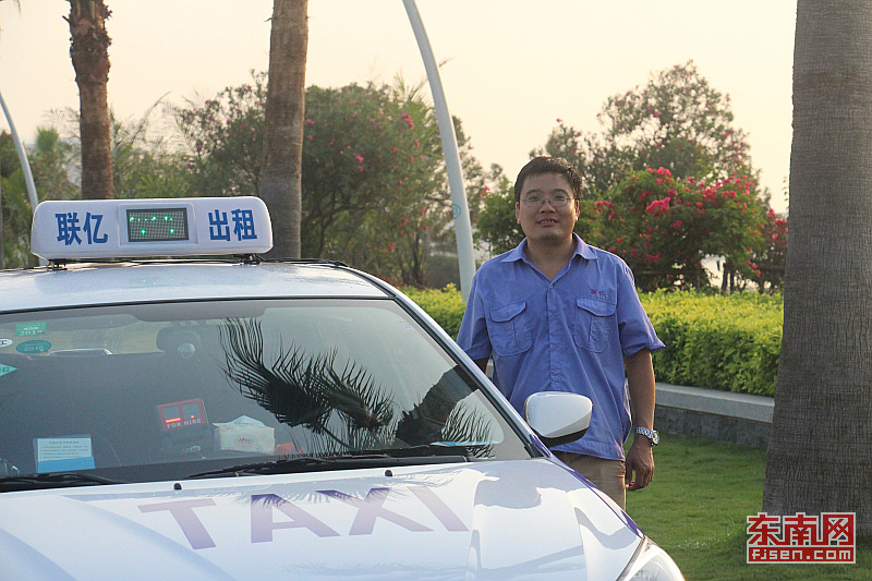 The early birds that prepare Xiamen for each new day