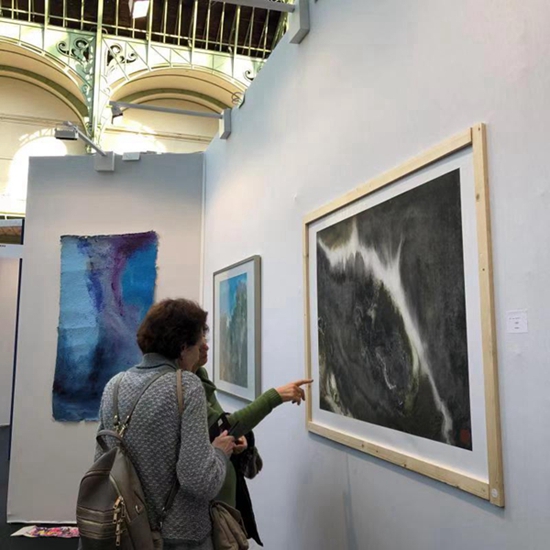 Quanzhou silk paintings win two international awards at Grand Palais