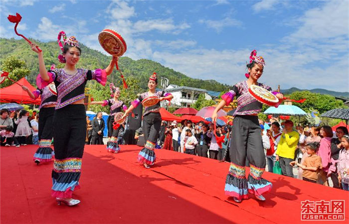 Luoyuan marks Sanyuesan Festival