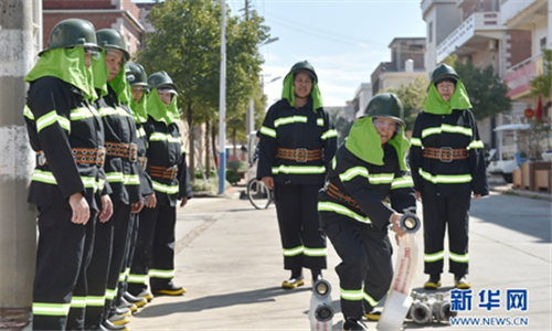 In pics: granny firefighters in Xiamen