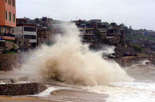 Typhoon Dujuan wreaks havoc in Fujian