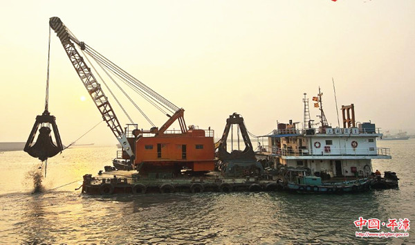 Pingtan blasts reefs for landmark fishing port