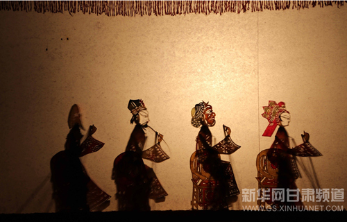 Shadow puppetry takes the stage in rural Gansu