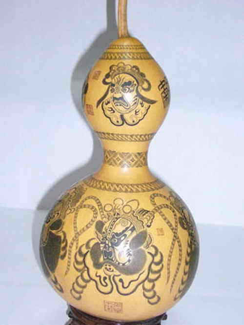 Linxia carved gourds