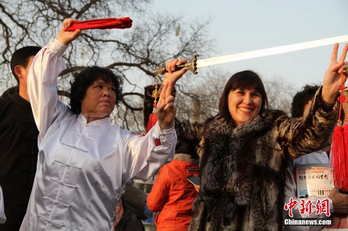 Ukrainians learn Kongtong's martial arts in Gansu