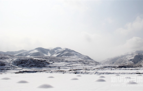 Gansu county transformed into winter wonderland