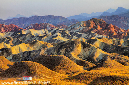 Zhangye, a wonderful place to escape summer heat