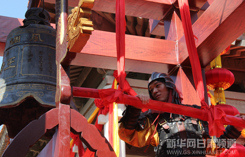 Taiwan people come to worship goddess in Gansu