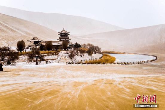 NW China sees its first snow