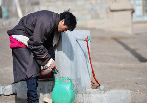 Clean drinking water is available for villagers in Gannan