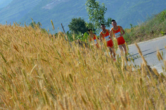 Country marathon in NW China