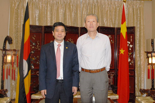 Yang Yisheng calls on Minister of Energy and Mineral of Uganda and Chinese Ambassador to Uganda