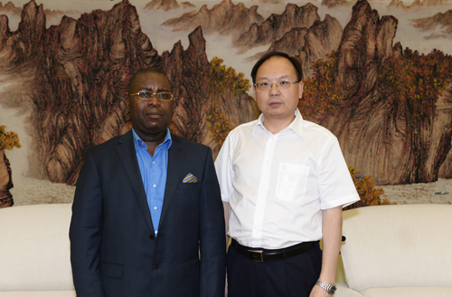 Director General of Construction Bureau of Ministry of Construction of Angola visits CGGC International