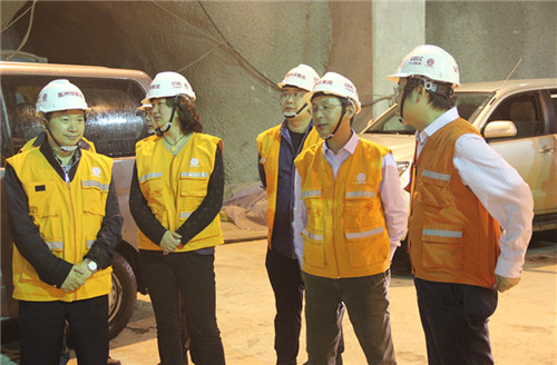 Chinese Ambassador and Commercial Counselor in Ecuador inspects Sopladora Project