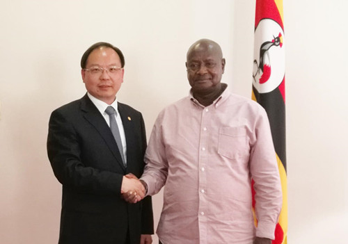 Chen Xiaohua calls on President of Uganda