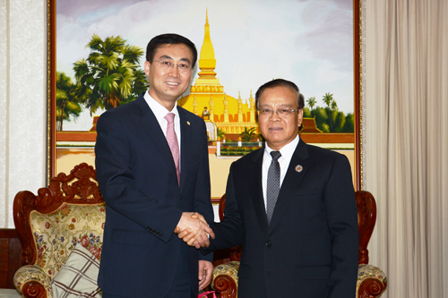 Lyu Zexiang meets with Lao Vice Premier