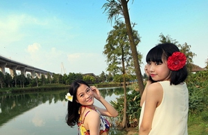 Escape summer heat in Zhanjiang