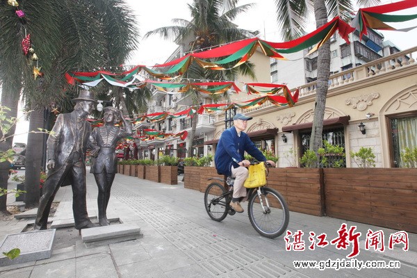 French street decorated to welcome Christmas