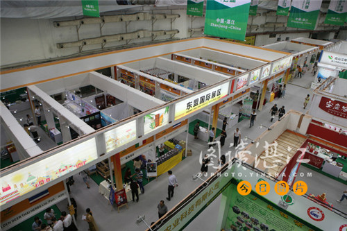 ASEAN agricultural trade fair held in Zhanjiang