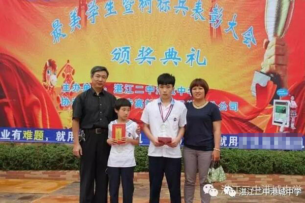 Guangdong girl, 12, shines in university exam