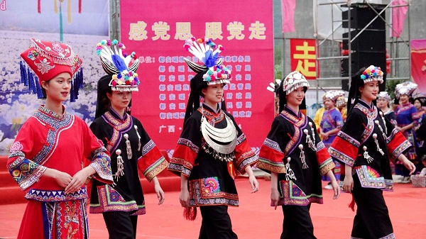 Hechi celebrates traditional Sanyuesan Festival