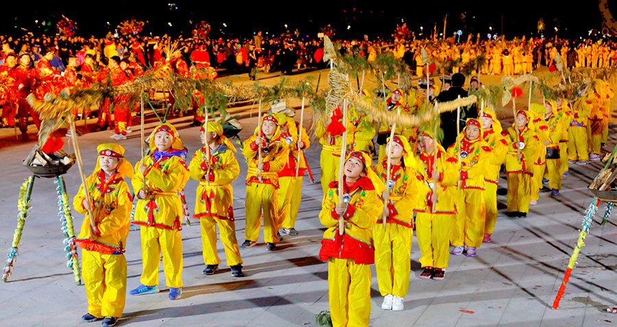 Dragon Light festival illuminates night in SW China's Guizhou