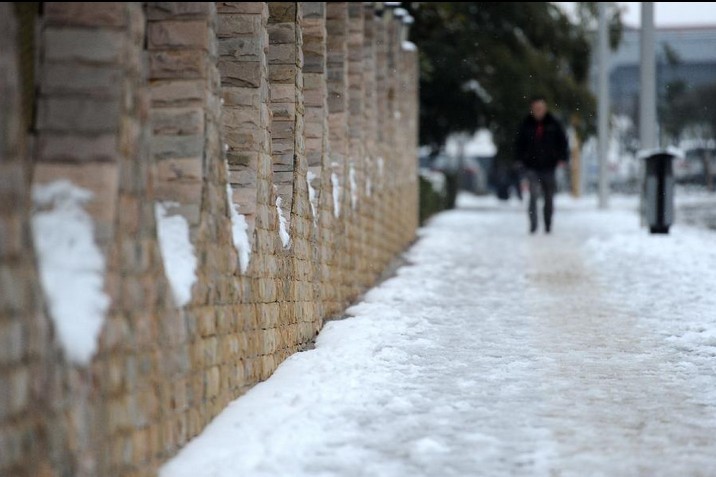 Heavy snow sweeps many parts of Guizhou