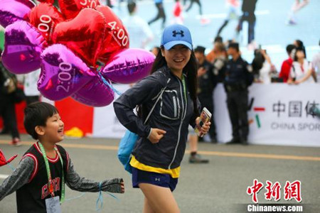 Intl runners enjoy cool summer marathon