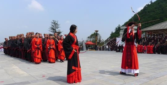 Chinese traditional coming-of-age ceremony opens in Guiyang