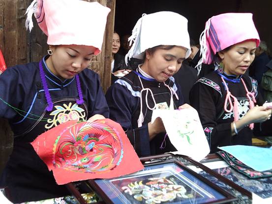 Extraordinary Miao embroidery