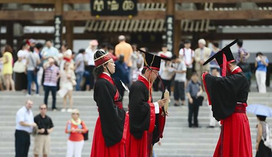 Overseas university heads tour Guiyang Confucius Institute