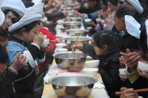 Guizhou relocated residents celebrate New Year