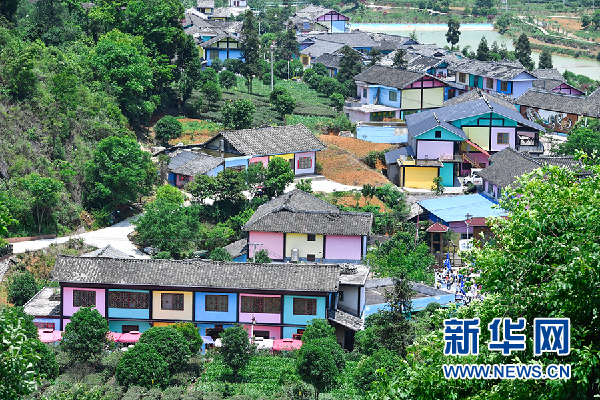 Guizhou practices making waters and mountains valuable