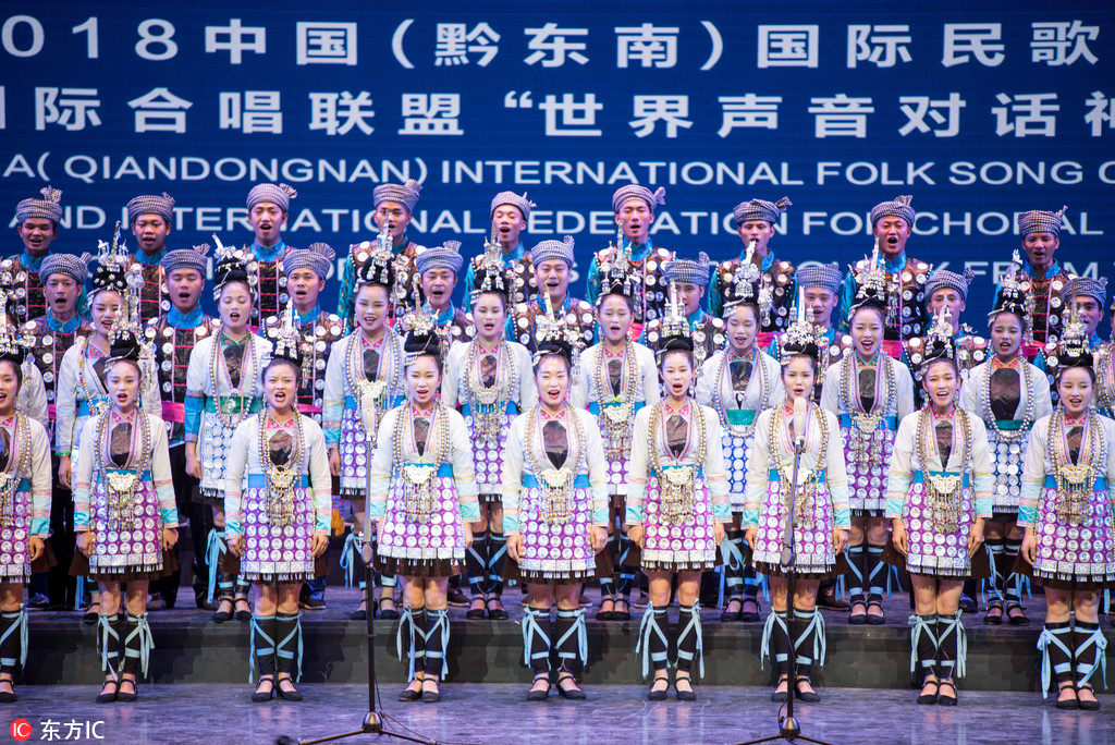 Dong chorus at intl contest