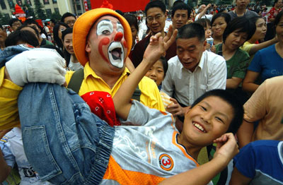 AEMI international clown carnival