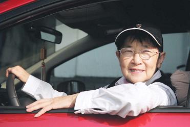 Ms. Bao Qian, a Modern Grandma from Hangzhou