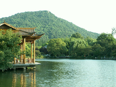 Hangzhou—Scores highly on the national tourism survey