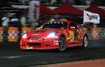 Drifting masters competed in Hangzhou