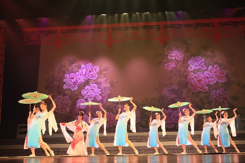 Colorful Operas of Zhejiang