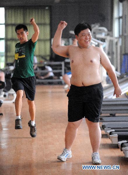 Summer vacation: time for Roly Poly to lose weight