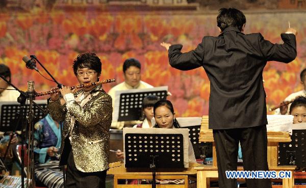 Talented boy holds flute concert in Lhasa