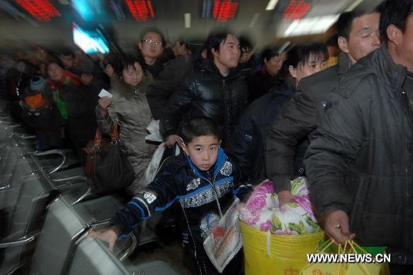 First post-Spring Festival traffic peak starts in China