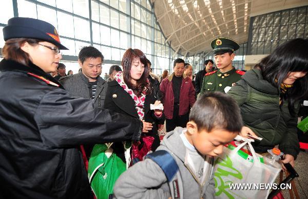 First post-Spring Festival traffic peak starts in China