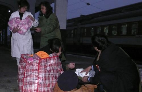 Baby girl born on railway station platform, safe and sound