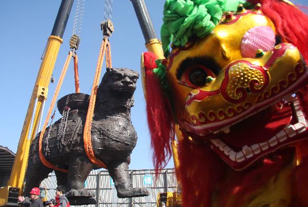 1,058-year-old hollow iron lion duplicated in Cangzhou City