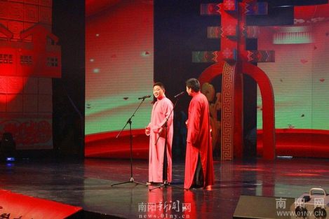 Spring Festival Gala held in Nanyang