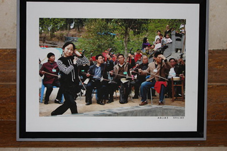 Photo show held in Ruzhou