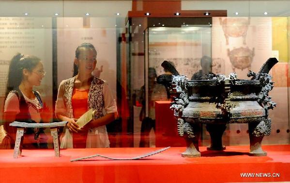 Chinese Ding Culture Exhibition opens in Zhengzhou